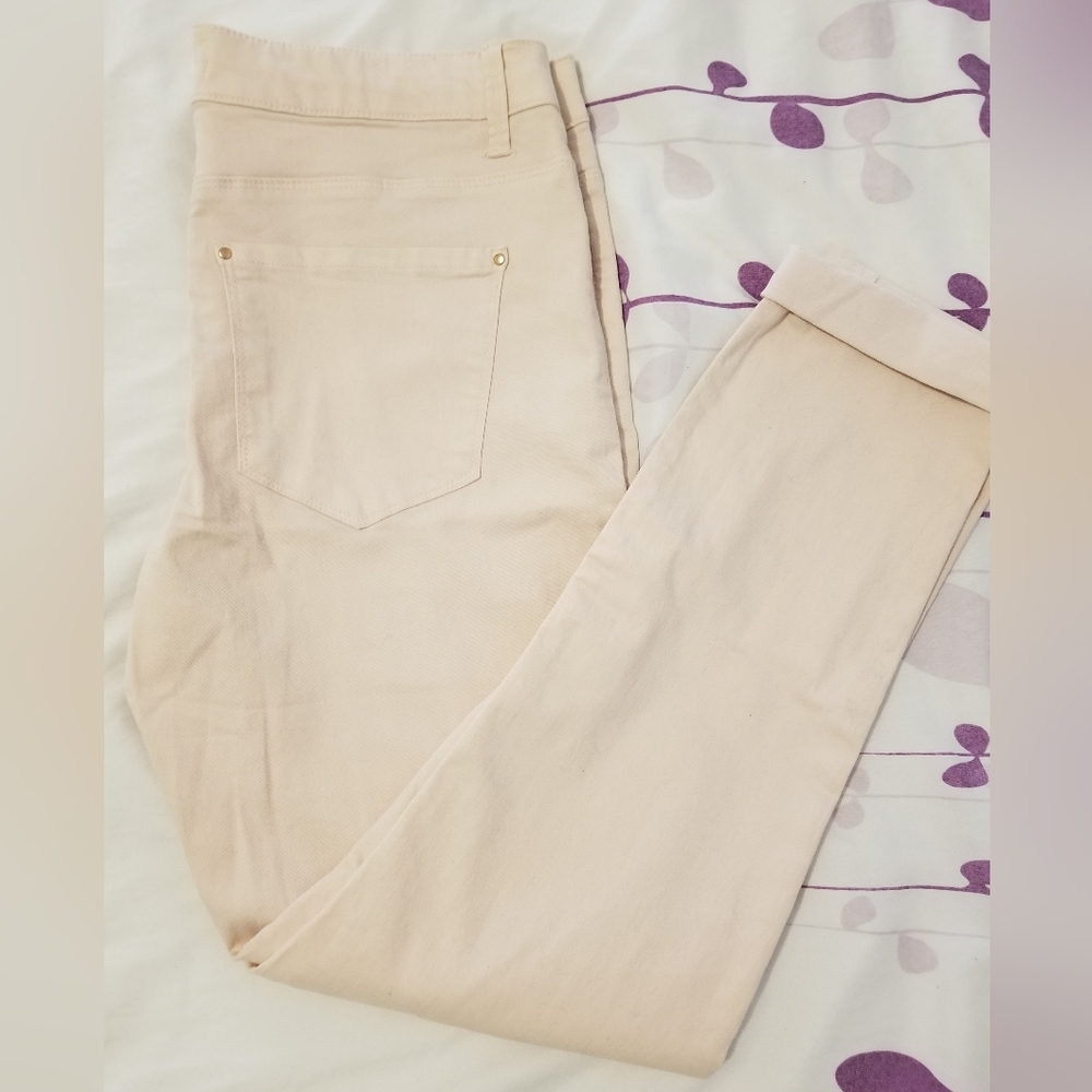 BNWOT F21 - Light Pink Straight Jeans